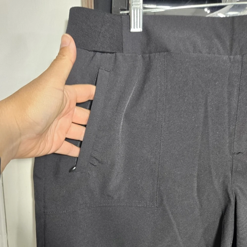 Briggs Women's Black Shorts Sz 16 Elastic Band